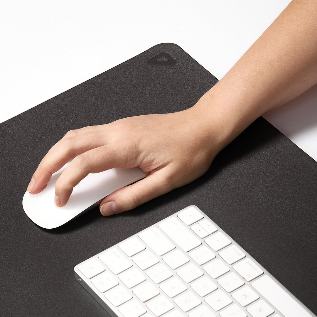 The Great Winter Desk Showdown: How to Fix Freezing Hands While You Work
